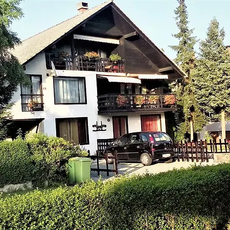 Aparthouse Ani Apartment